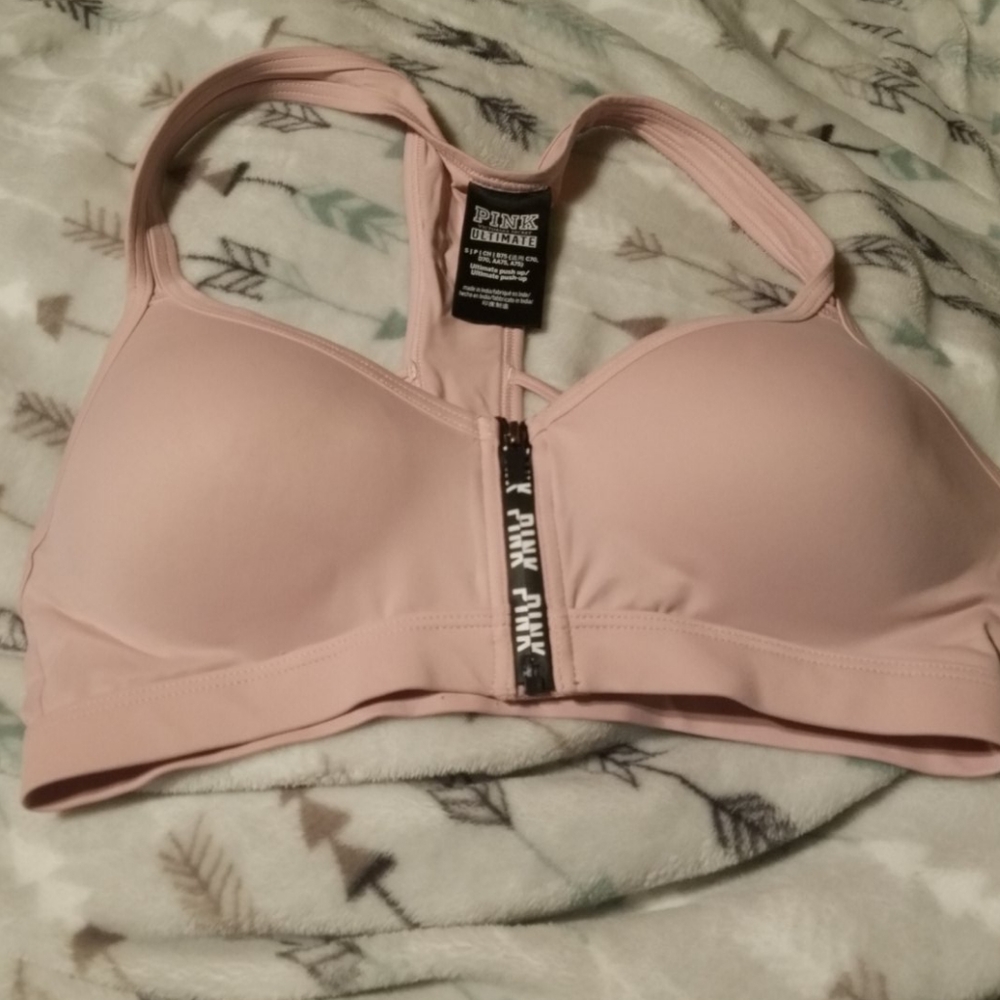 Sports bra